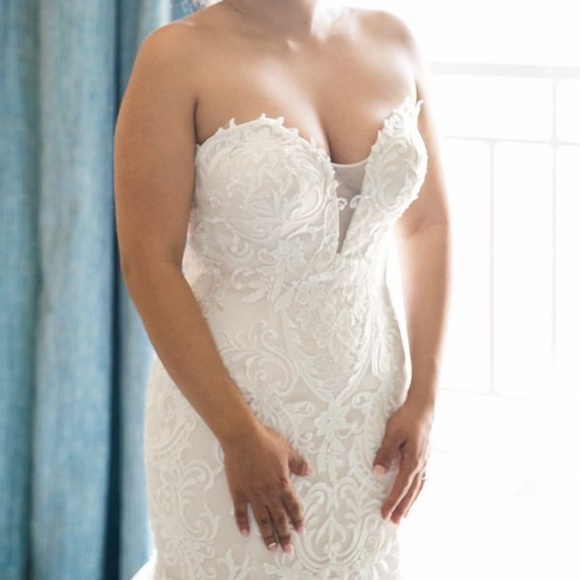 Mermaid Wedding Dress - Picture 2 of 8